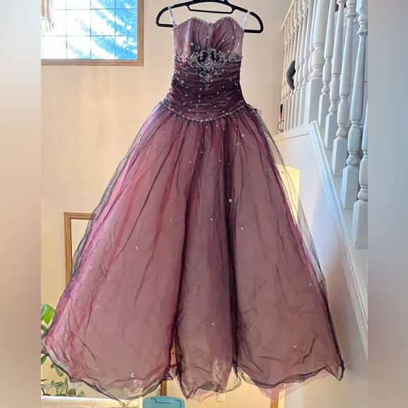 Alfred Angelo Prom gown - Picture 12 of 13